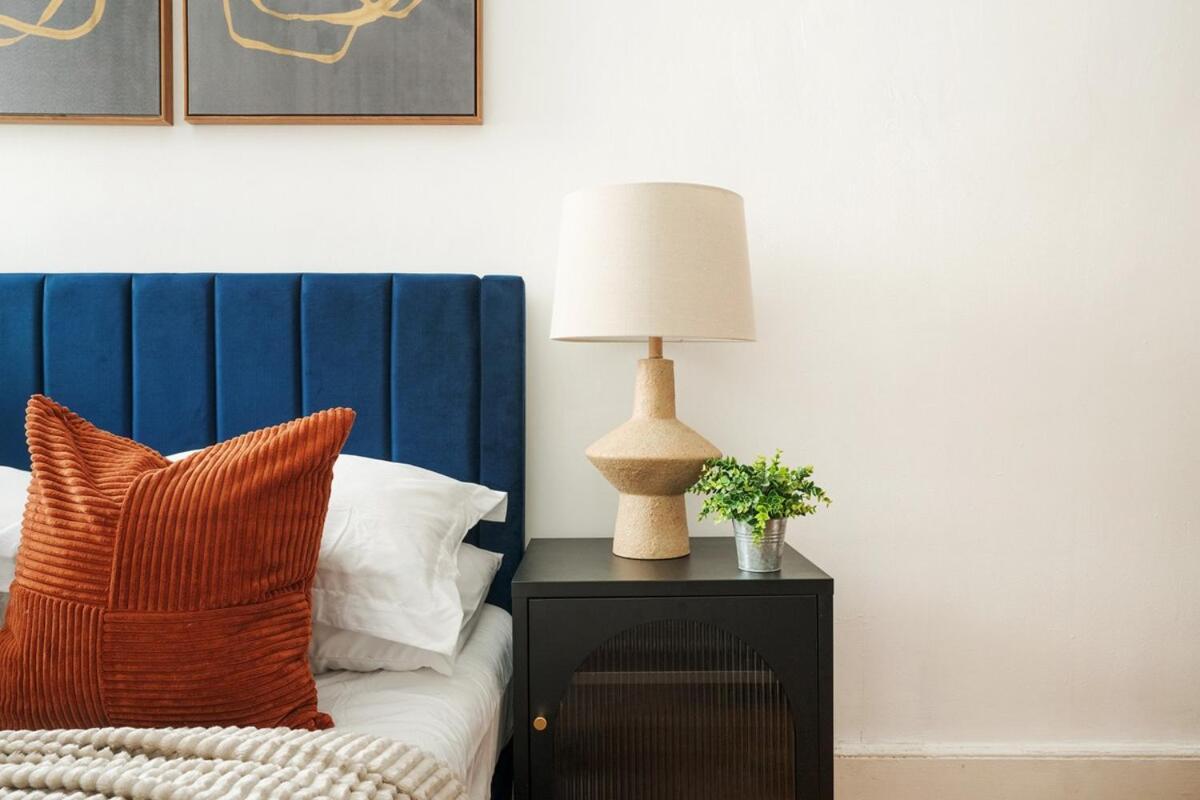 61-2c Prime Ues 2br Newly Furnished Value Apartamento *